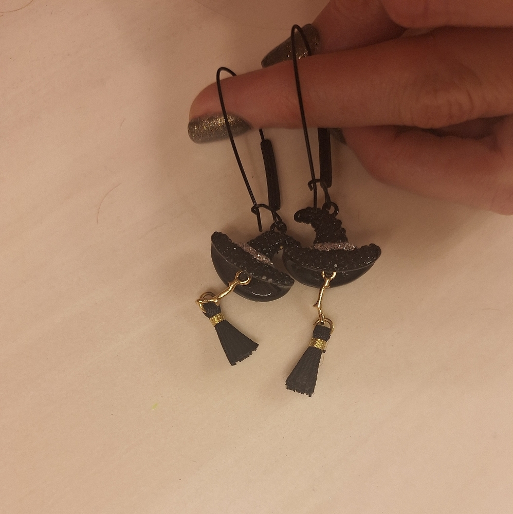 Betsey Johnson Witch Earrings - Picture 6 of 8